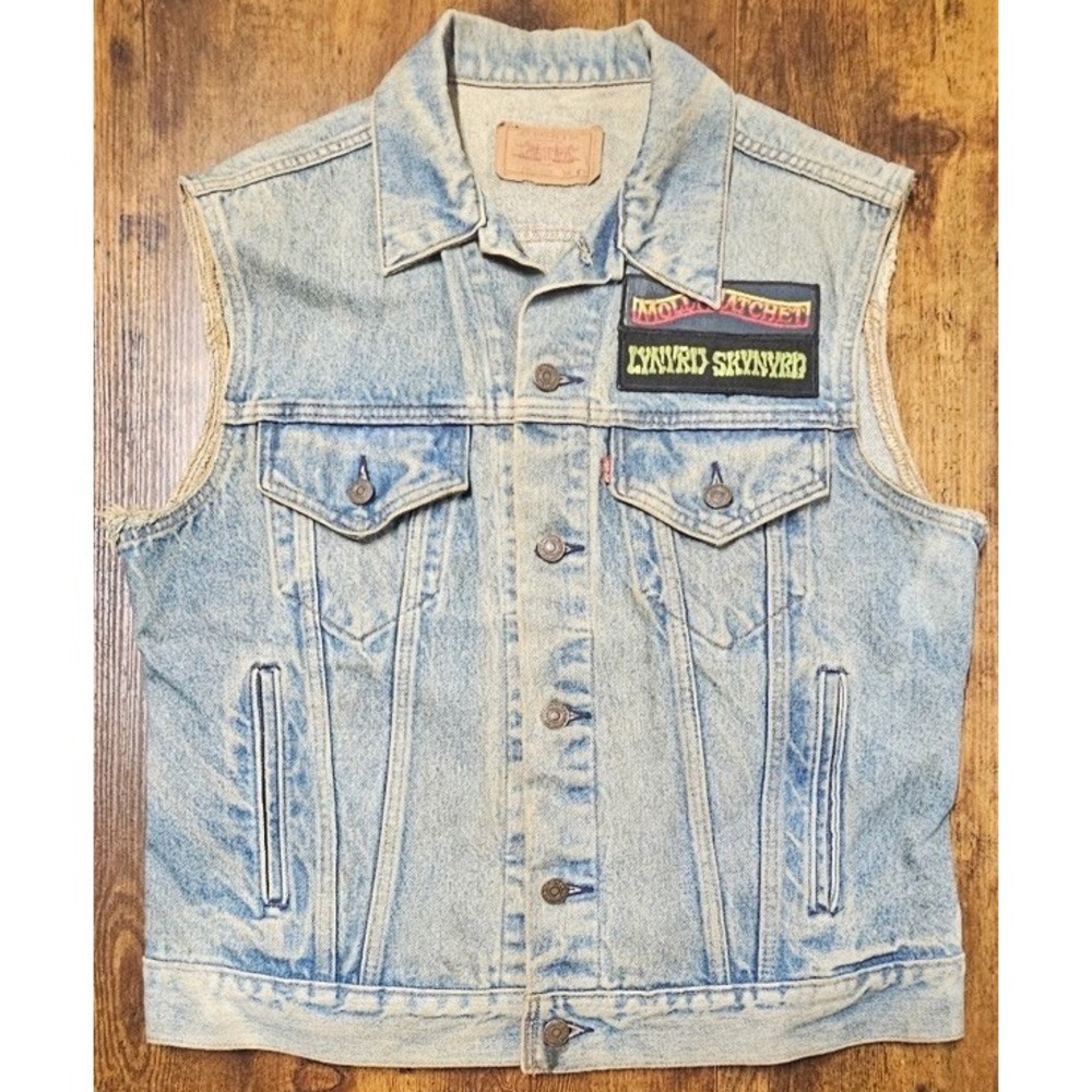Vintage 80s Levi's Denim Vest Size 42 USA Punk Grunge Rock Patches Skull Faded